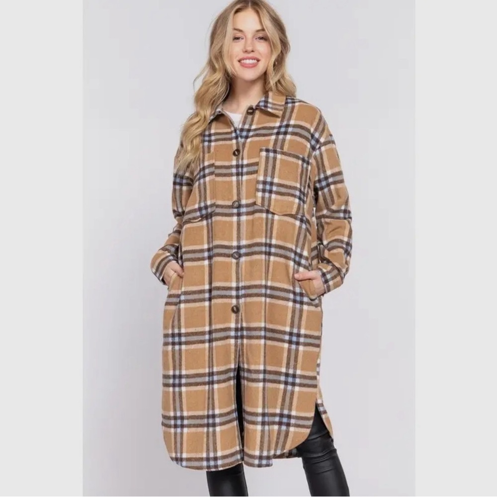 Women's Plaid Long Button Down Shacket - Picture 3 of 4